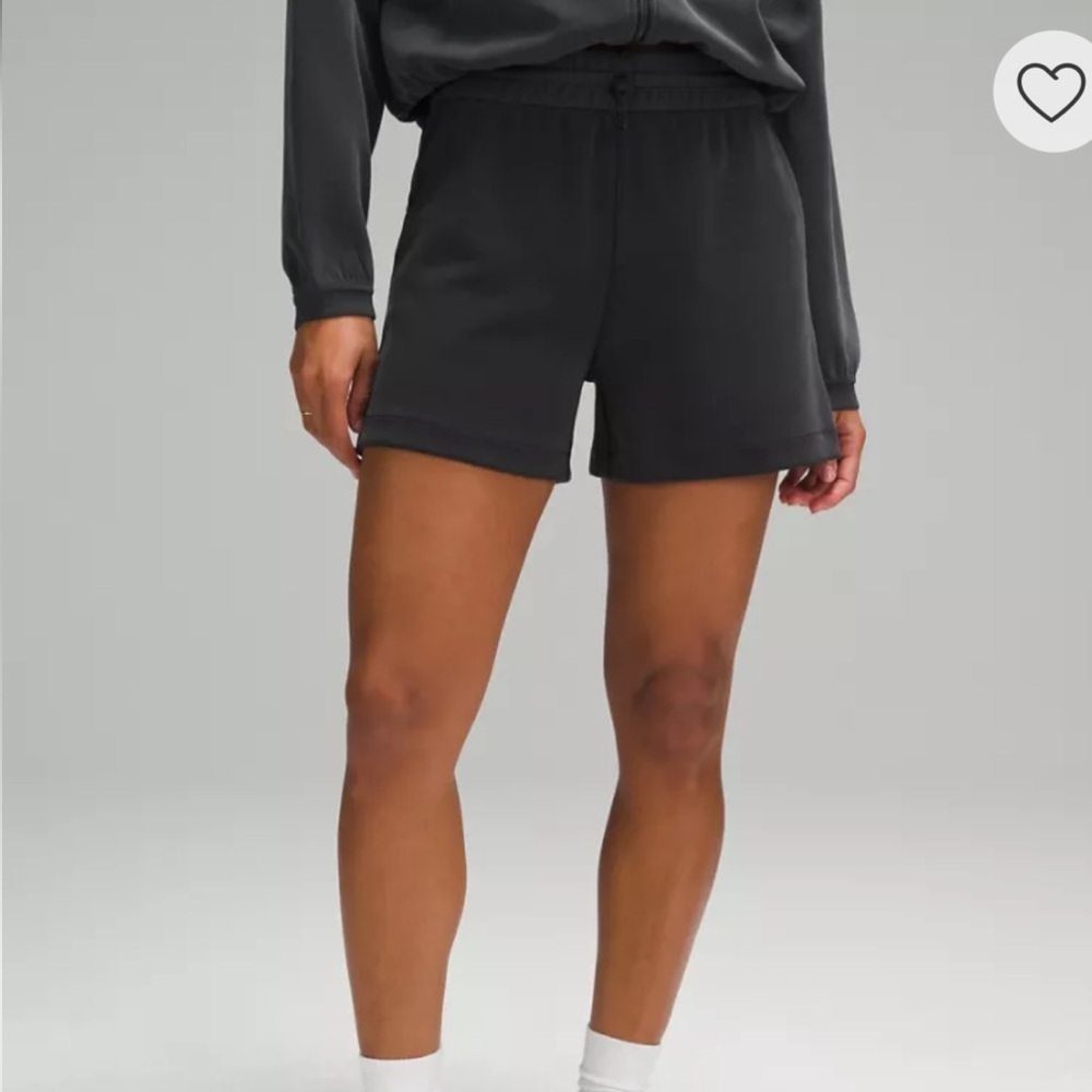 NWOT Lululemon Softstream High Rise Short Size 0